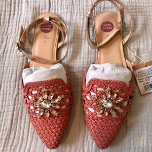 ❌SOLD❌ Giossepo Coral Woven City Flats (size 7/37)